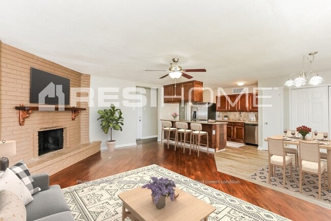 Photo - 906 Fort Worth St