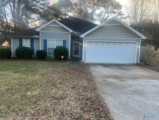 Building Photo - 108 Ann Bradley Dr