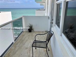 Building Photo - 3725 S Ocean Dr Unit 1605