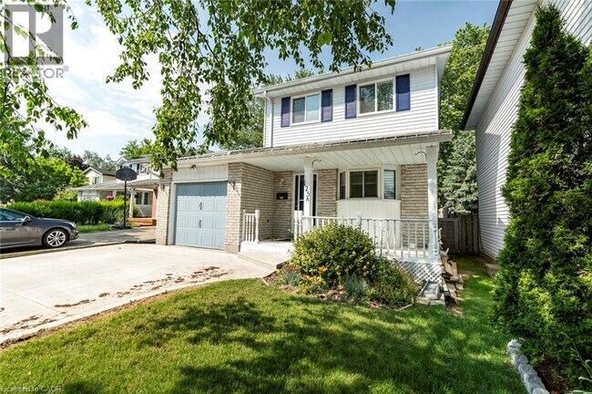 Photo - 125 Cornerbrook Crescent