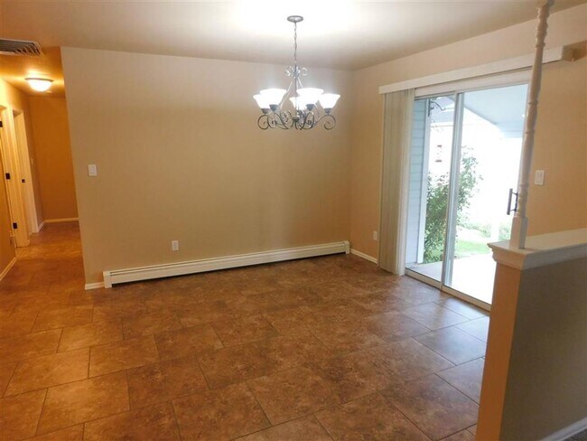 Photo - Nice Home in The Vinyards