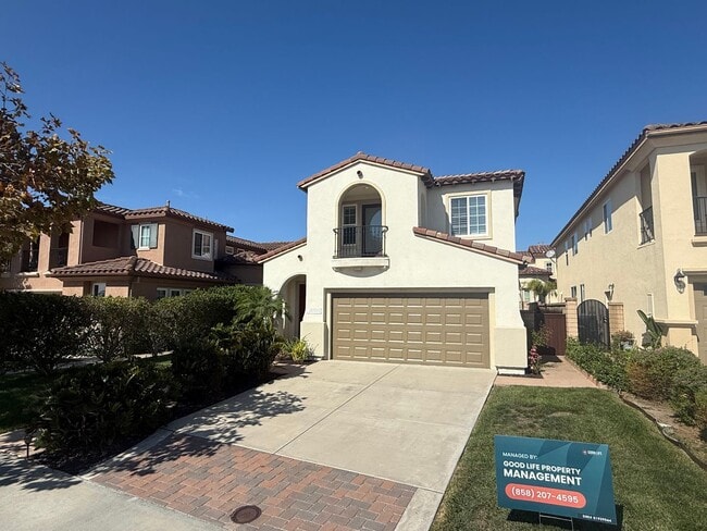 Updated 5BR/3BA San Diego home with modern... - Updated 5BR/3BA San Diego home with modern...