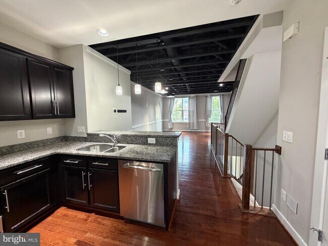 Photo - 803 Woodstream Blvd