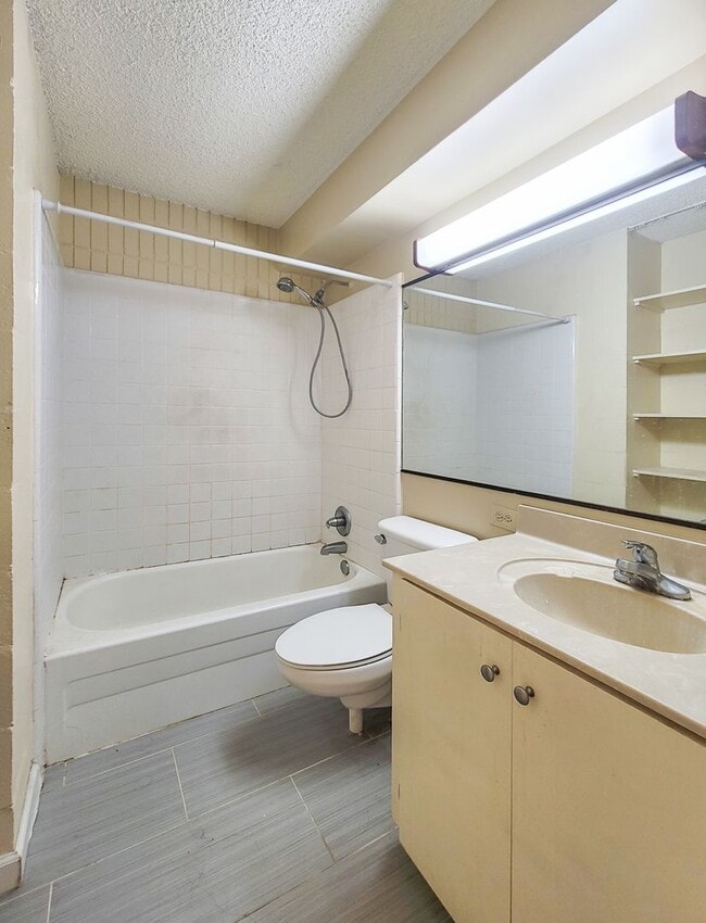 Photo - 1023 Unit 108