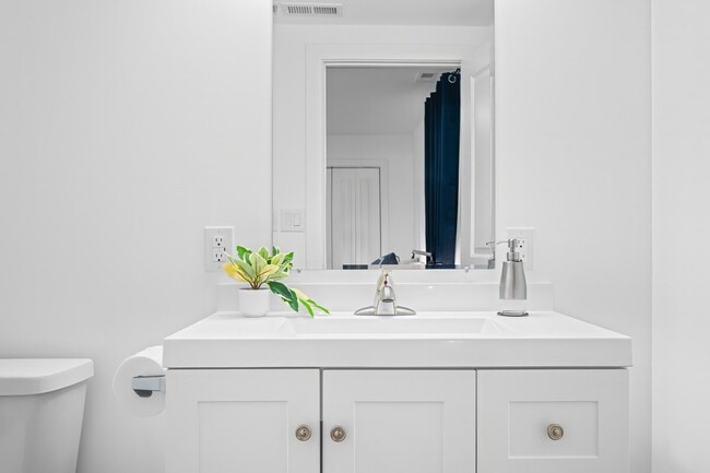 Photo - 1019 Central Ave Unit SI ID1397948P