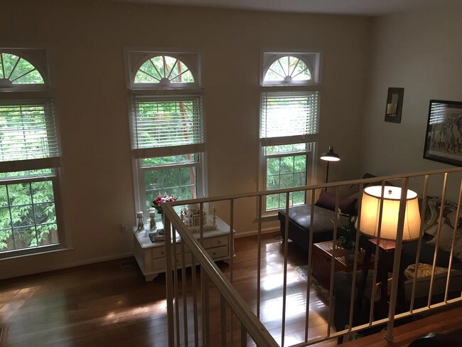 Photo - 8080 Sleepy View Ln