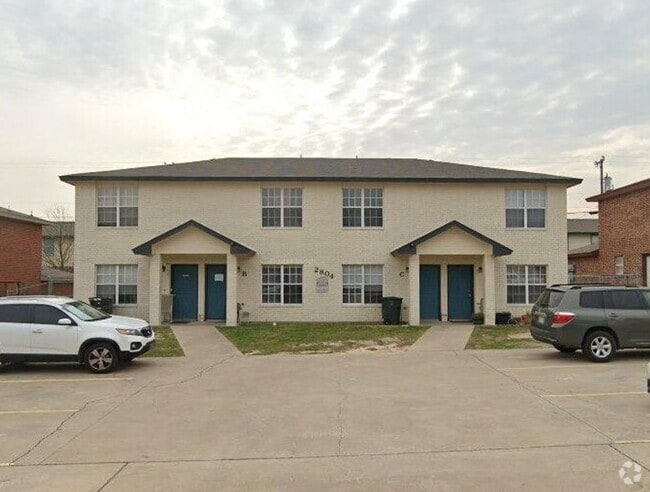 Building Photo - 2804 Leroy Cir Rental