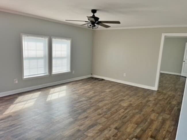 Photo - 3 Bedroom, 2 Bath home.