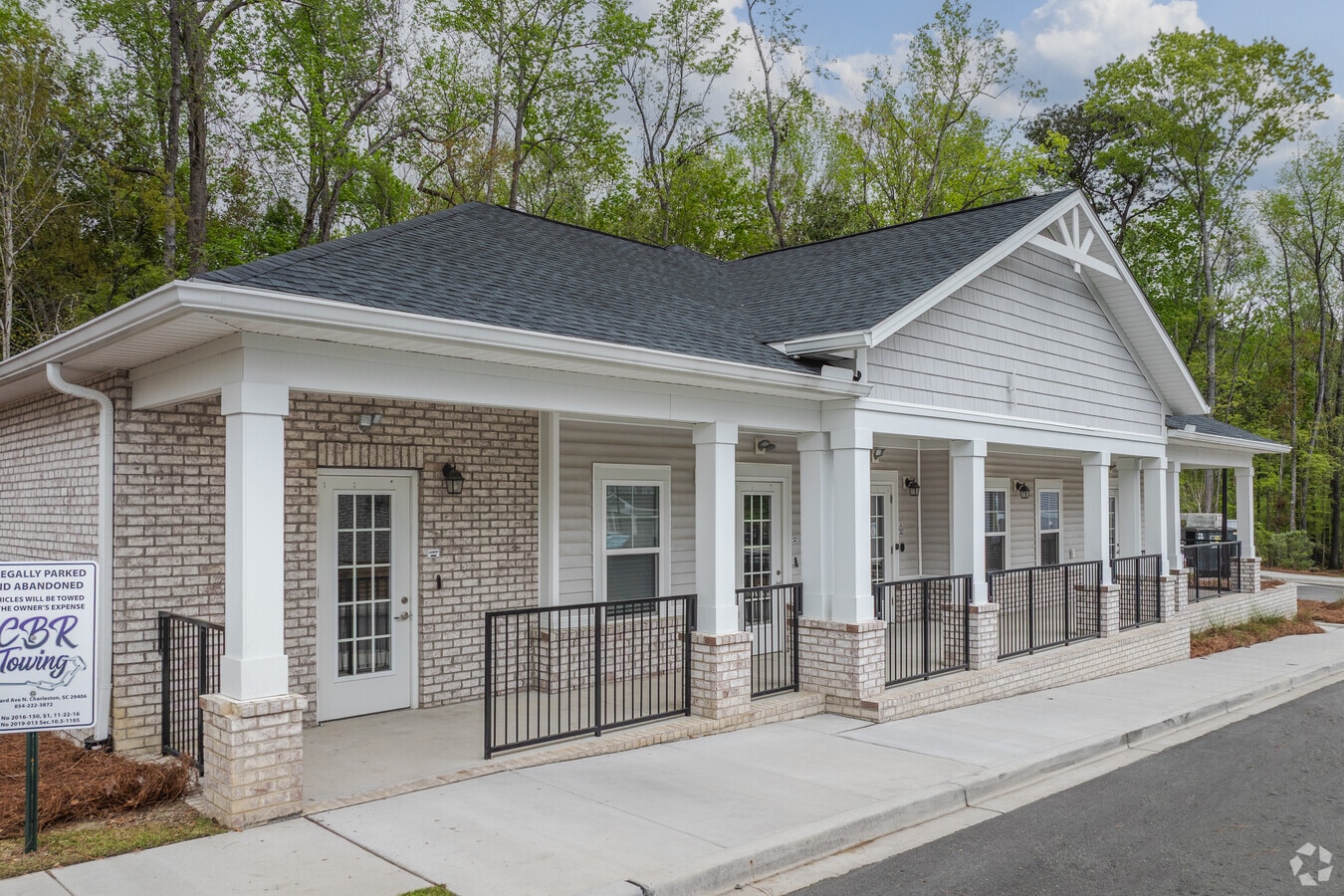 Photo - Blue House Commons