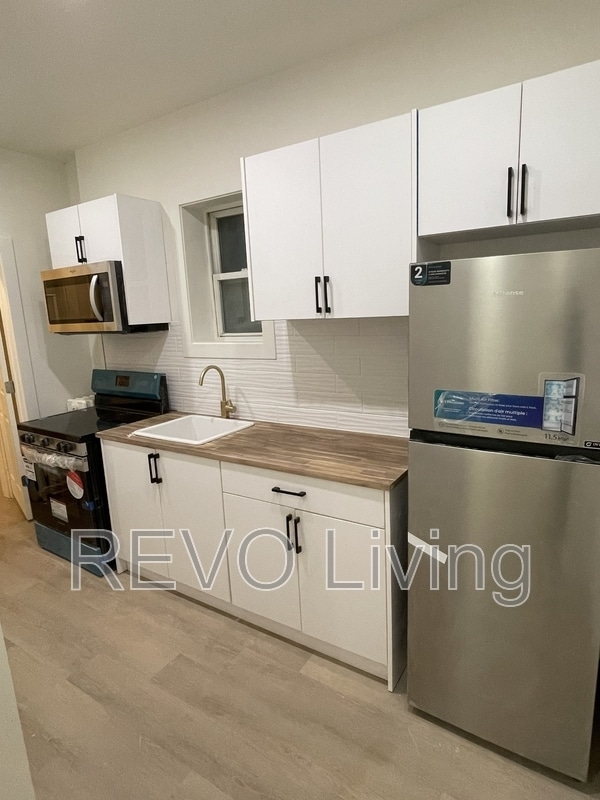 Photo - 151 Colborne St