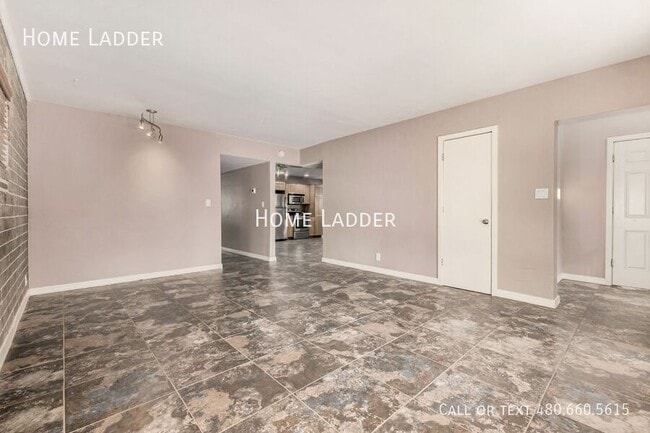 Photo - 1338 W Culver St