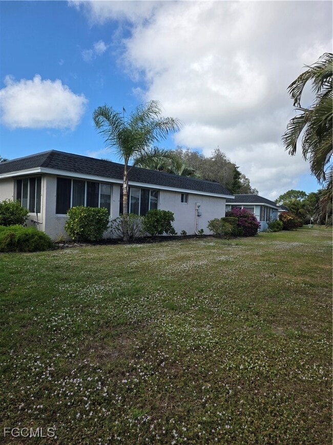 Photo - 280 Lanchester Ct