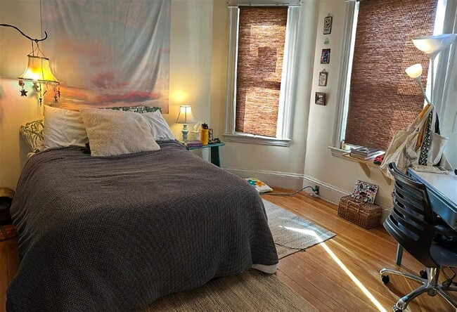 Photo - 183 College Ave Unit 1