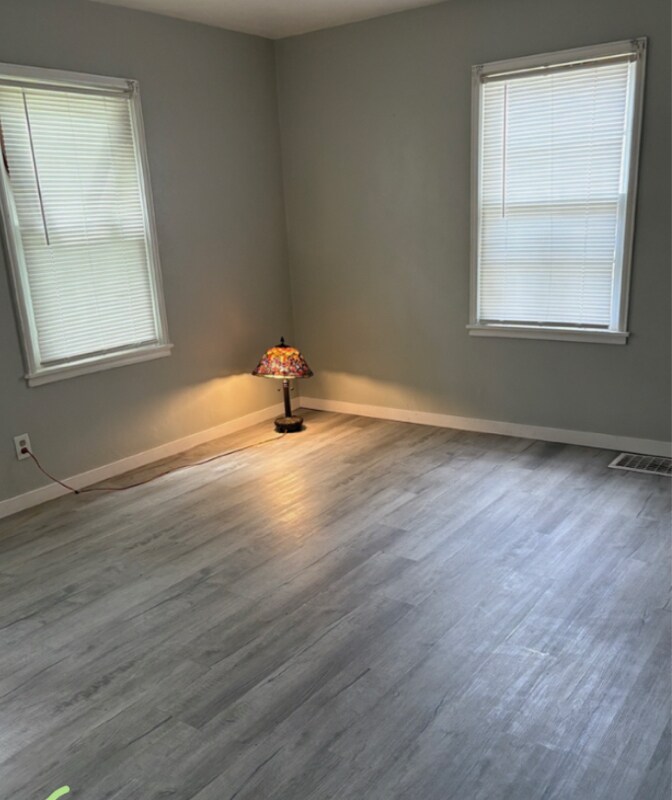 Photo - 3031 W Wiswall St