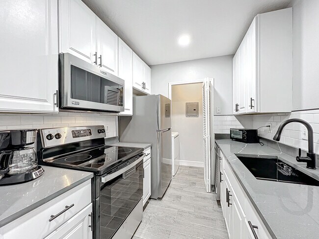 Photo - 4352 S Kirkman Rd Unit 1203