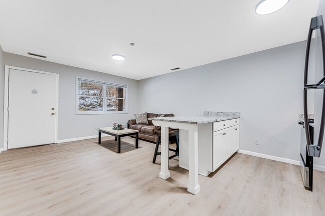 Photo - Avalon Apartments