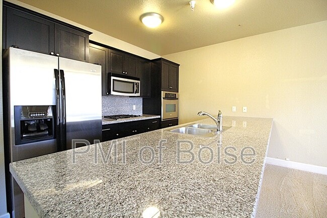 Photo - 412 S 13th St