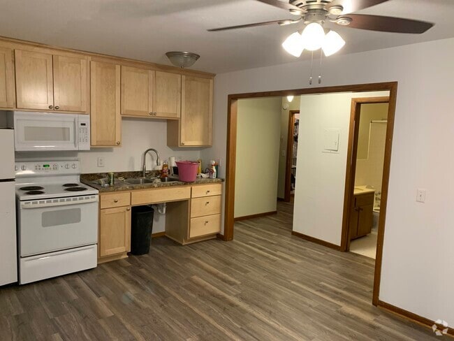 2 bedroom - The Chalet Rental