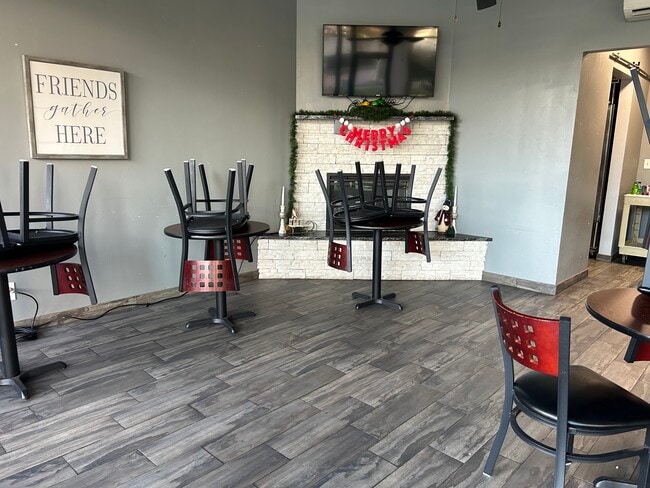 Photo - 410 W 7th St Unidad Beautiful Downtown Tulsa