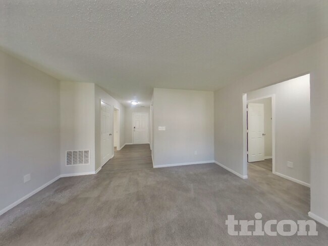 Photo - 5477 Wood Hollow Dr