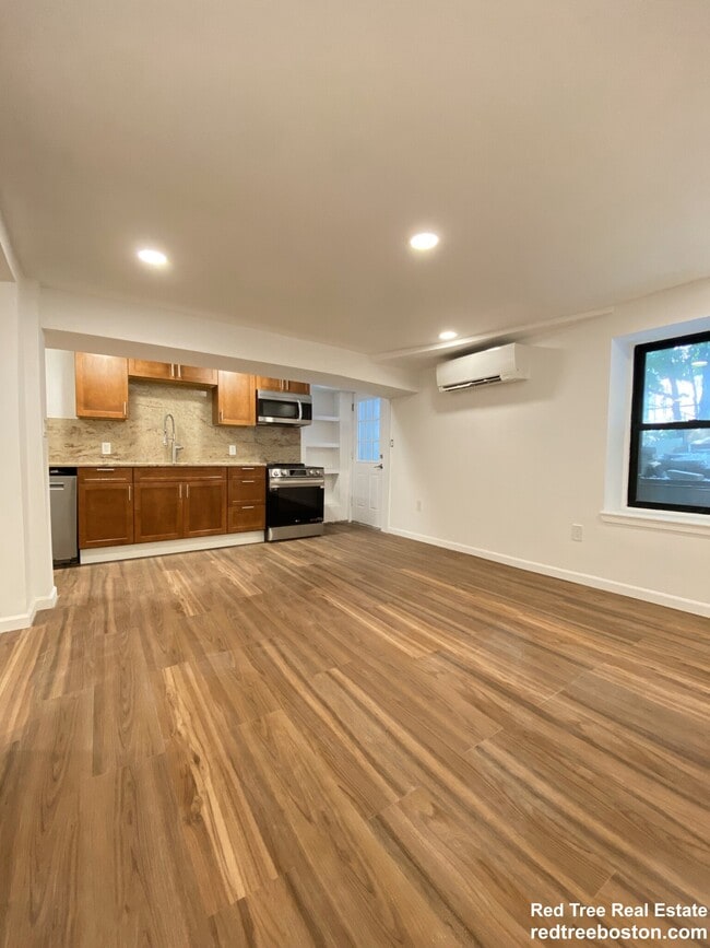Photo - 688 Parker St Unit 1