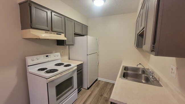 Photo - 6300 Jeffrey Dr Unit 6300 Jeffrey Dr -  1