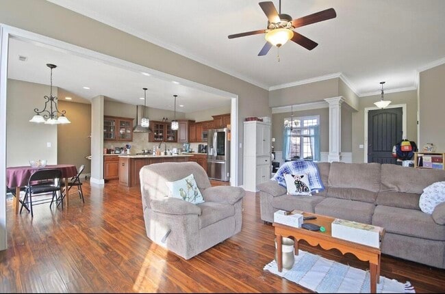 Photo - 1908 Lasso Cir