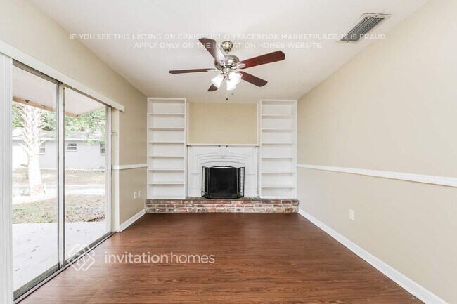 Photo - 608 Huntington St