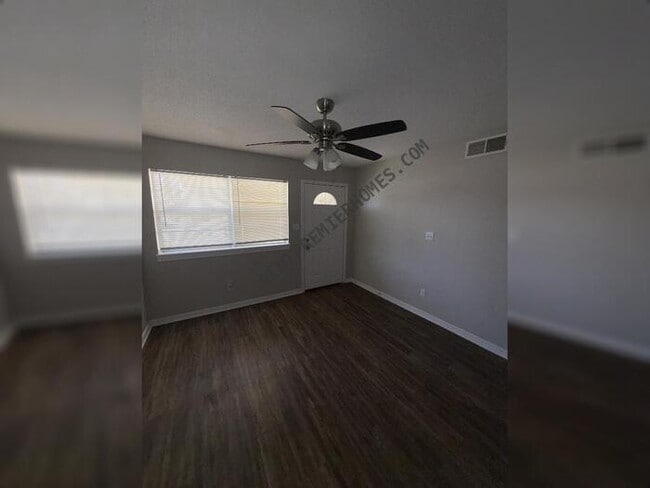 Photo - 2609 Wyandotte Way