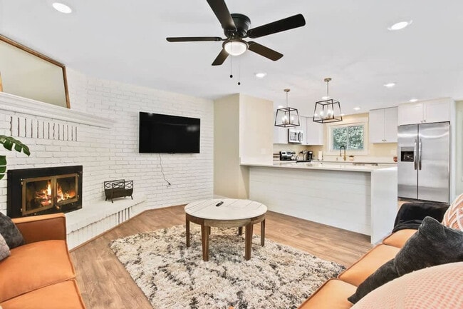 Photo - 1215 E Cerramar Ct Unidad ID1250654P