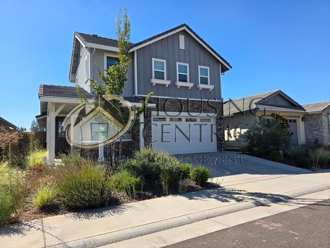 3056 Poas Wy