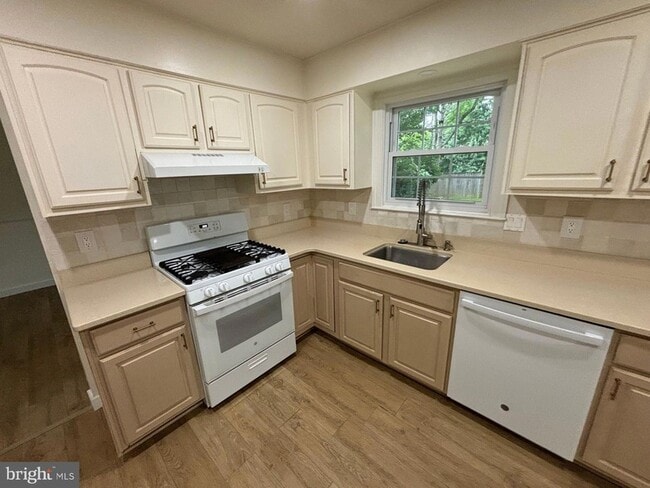 Photo - 18428 Gardenia Way