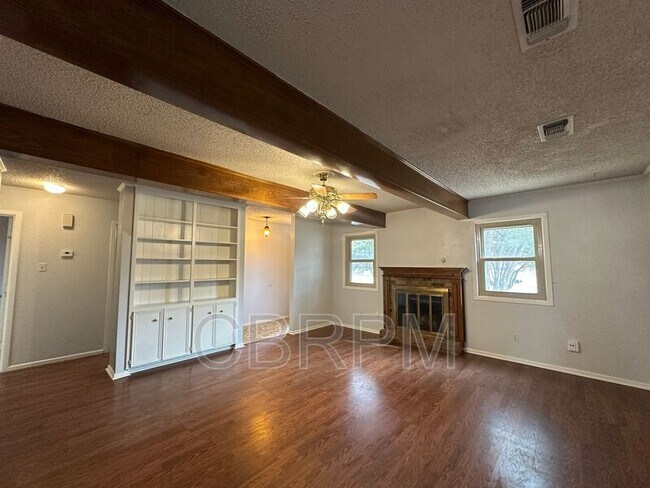 Photo - 8314 Hartford Ave