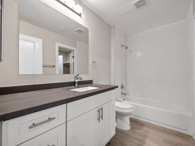 Sunset Cliffs Apartments