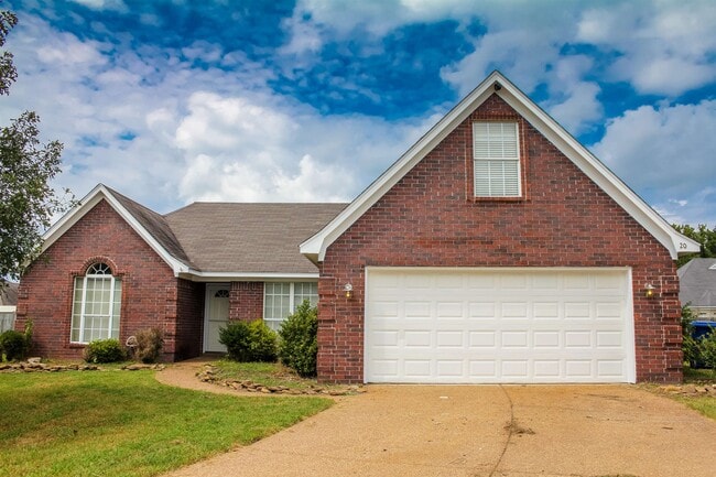Building Photo - 20 Cypress Ridge Cove Rental