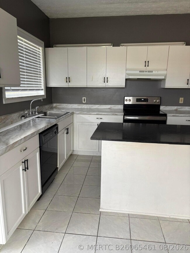 Photo - 3710 Promenade Way