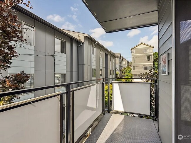 Junior Apartments