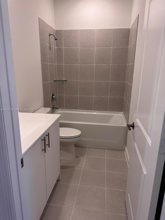 Photo - 2444 SE 29th St