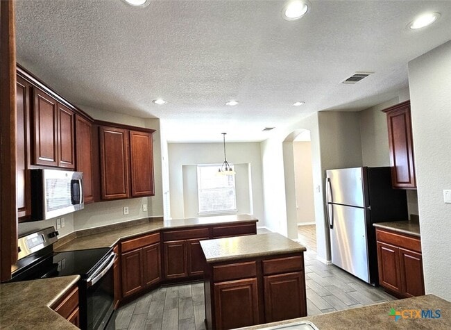 Photo - 316 Julian Point