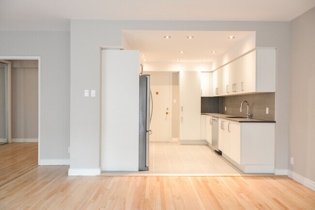 Photo - 3468 Rue Drummond Unit 302