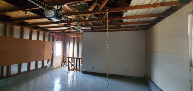 Photo - Beautiful Home Available for Rent in Charlotte, NC in Carmel Area
