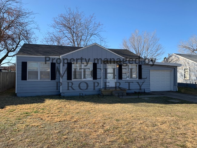 Welcome to 1948 S Marrs! Cute 3 bedrooms a... - Welcome to 1948 S Marrs! Cute 3 bedrooms a... House