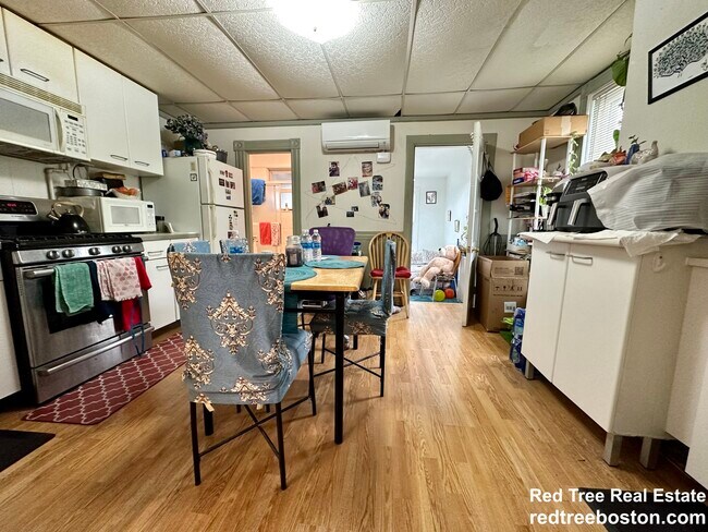 Photo - 10 Fulkerson St