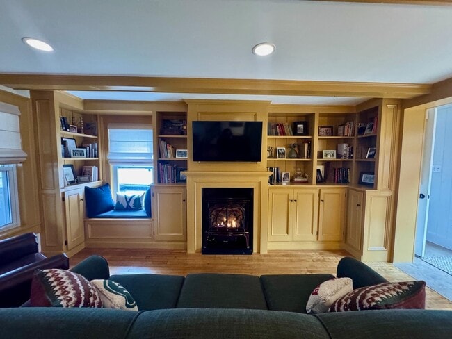 Building Photo - 62 Dublin Rd