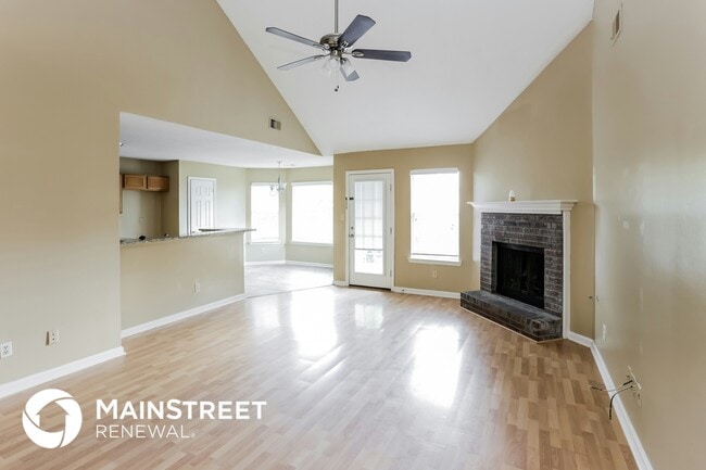 Photo - 7094 Showboat Ln