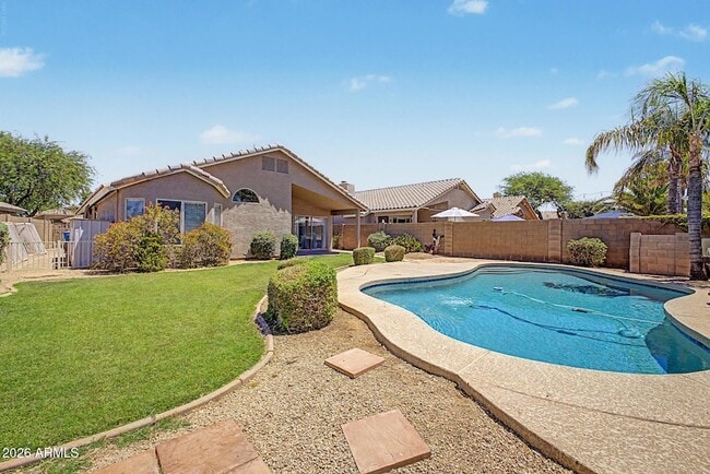 4319 E Tether Trail