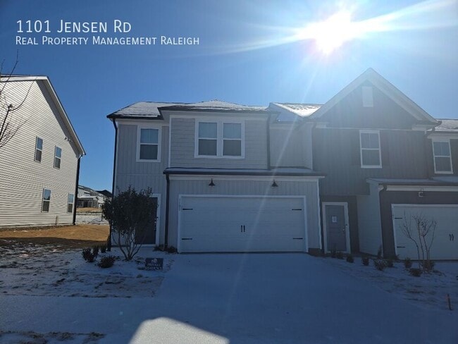 Building Photo - 1101 Carr Rd