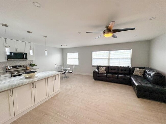 Photo - 4541 N Ocean Dr Unidad 8