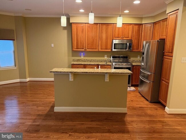 Photo - 615 Strandhill Ct