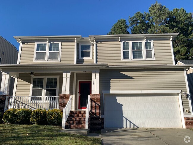 Building Photo - Spacious 5 Bed/3 Bath Residence, Near High... Rental
